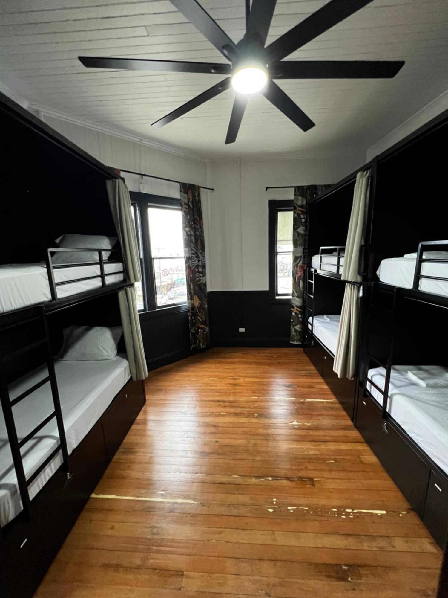 Howzit Hostels Hawaii Hilo Exterior photo
