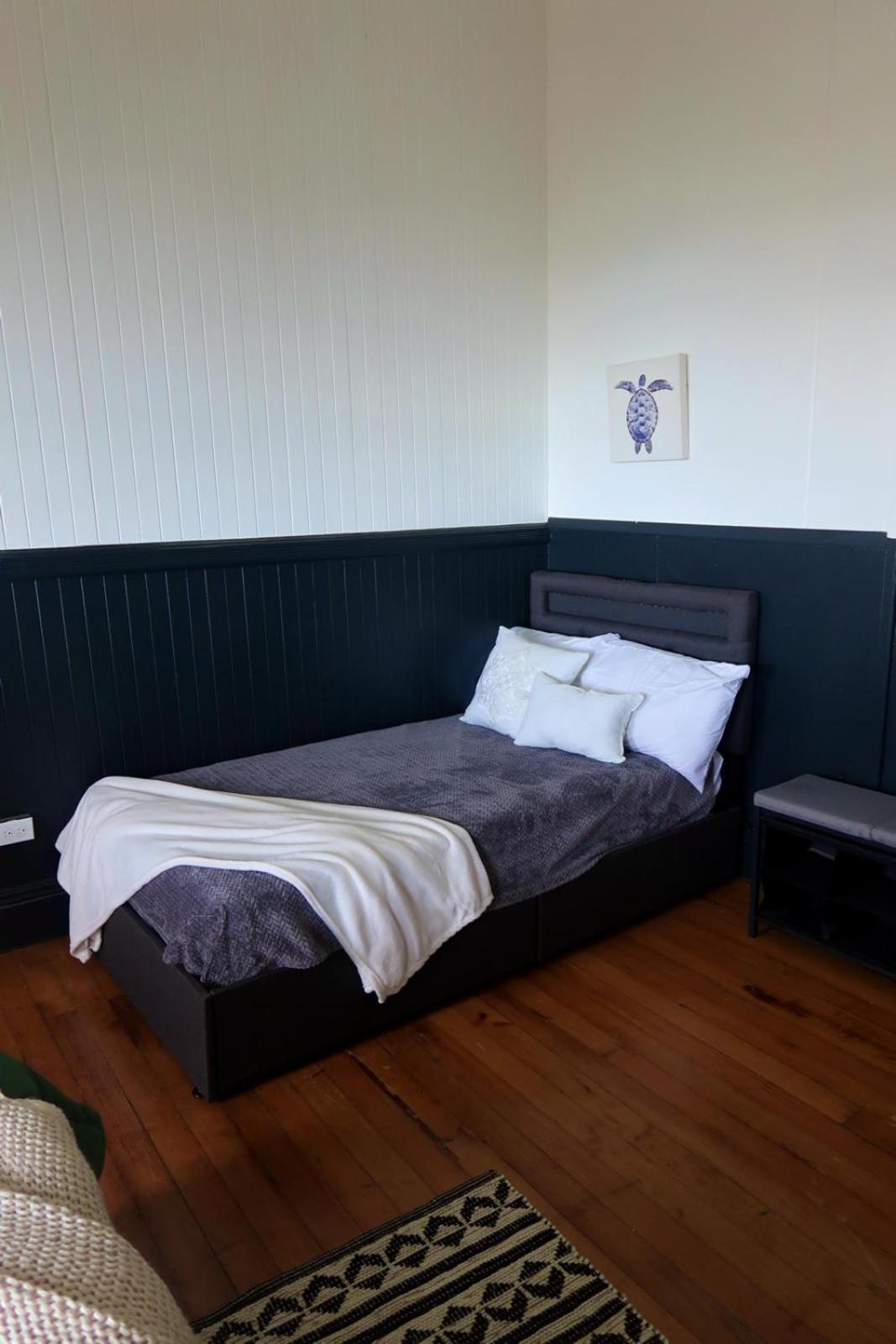 Howzit Hostels Hawaii Hilo Exterior photo